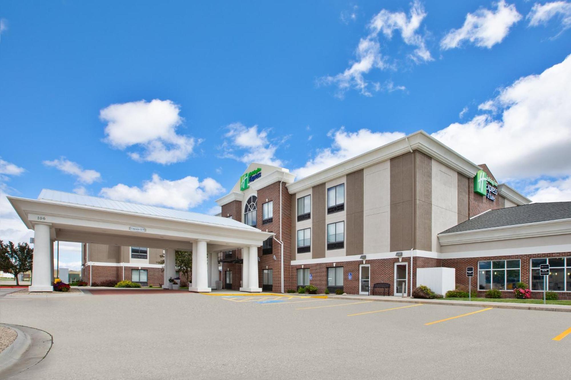 Holiday Inn Express & Suites Buffalo, An Ihg Hotel Kültér fotó